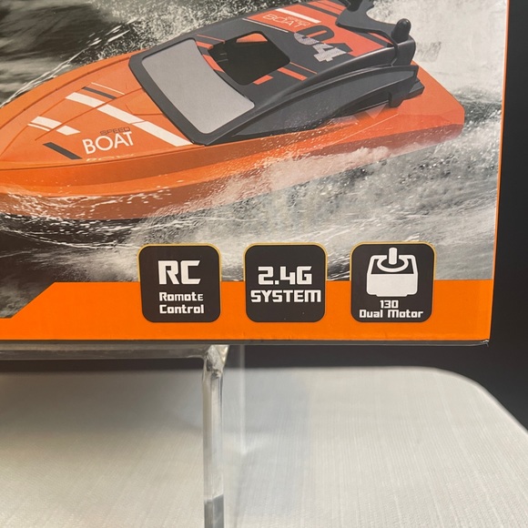 Remote Control Speedboat - Picture 14 of 14